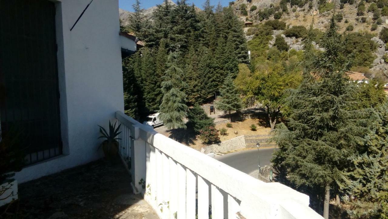 Don Claudio Hostal Grazalema Exterior foto
