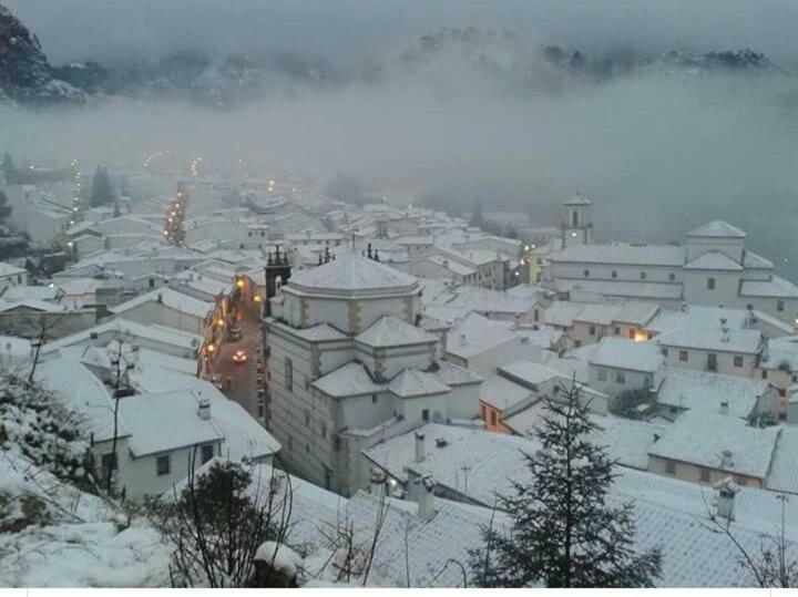 Don Claudio Hostal Grazalema Exterior foto